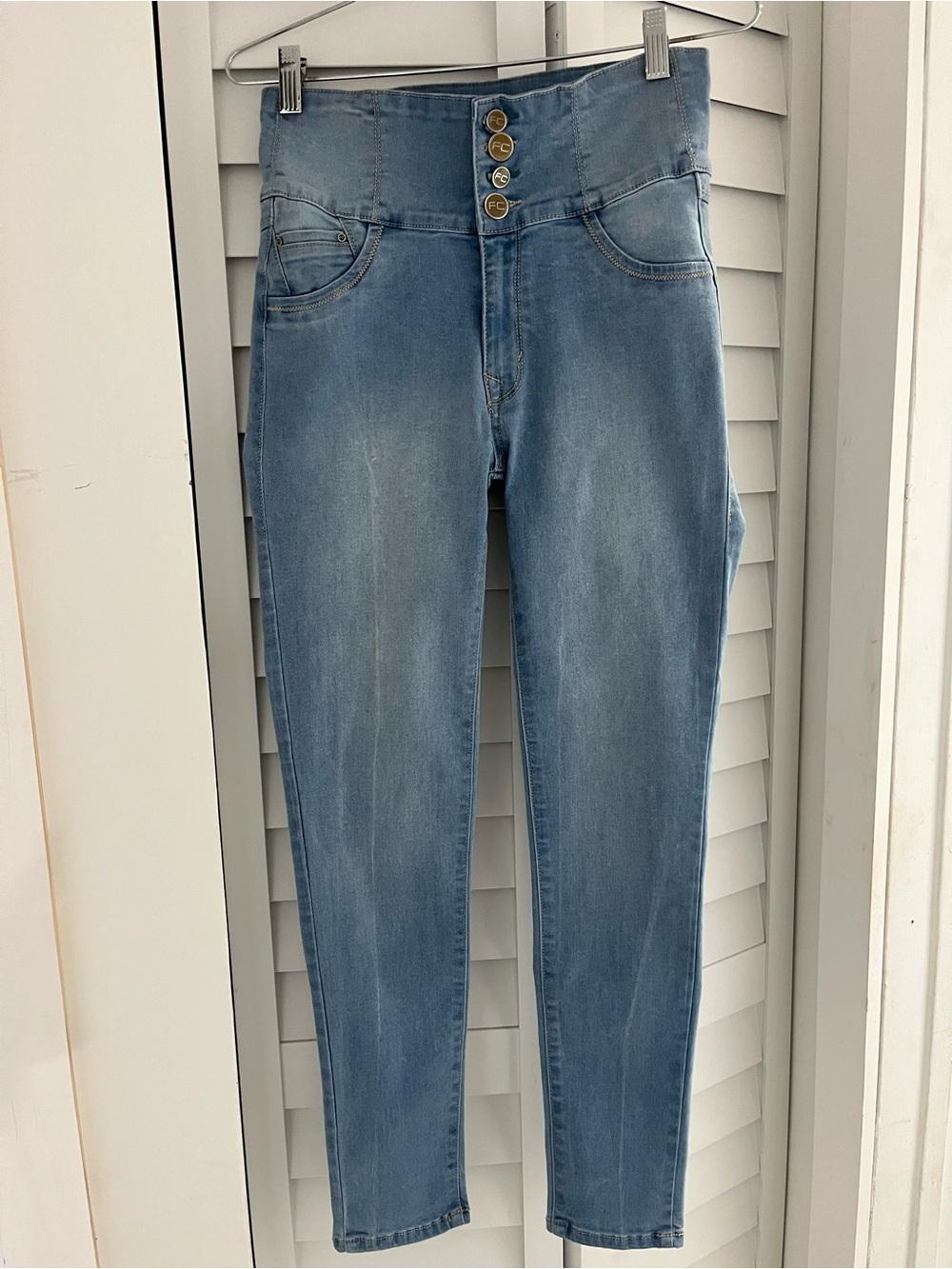 Colombian butt lifter High-Waist Light Blue Women’s Jeans.